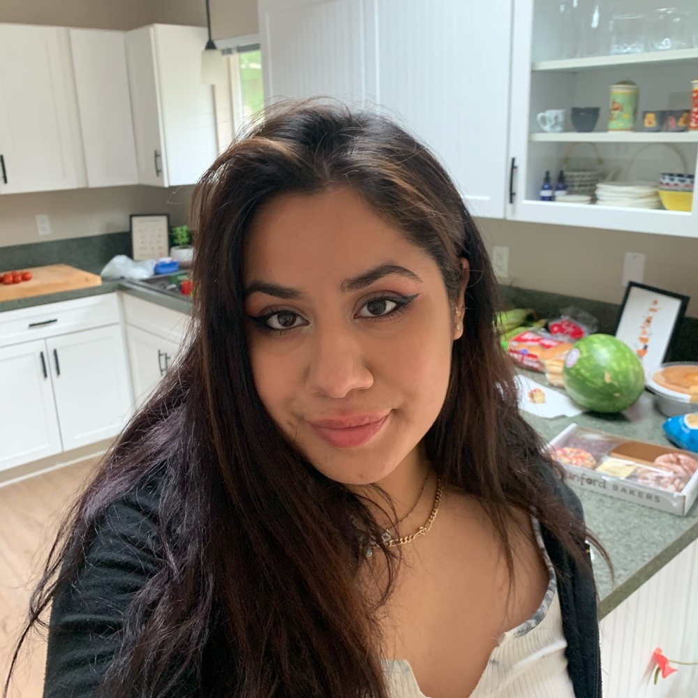 Meet your Posher, Alitza